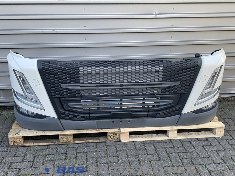 Volvo FM5 - Pare-chocs pour Camion: photos 1 Volvo FM5 - Pare-chocs pour Camion: photos 1
