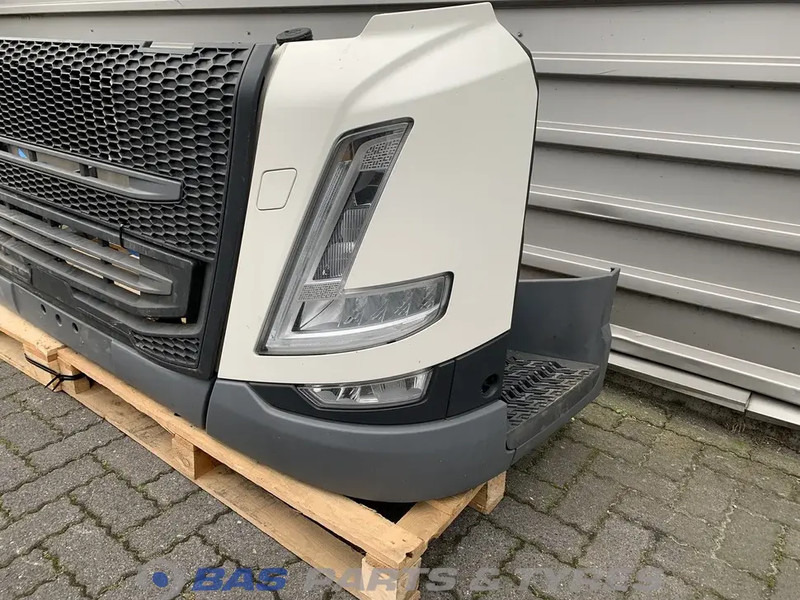 Volvo FM5 - Pare-chocs pour Camion: photos 2 Volvo FM5 - Pare-chocs pour Camion: photos 2