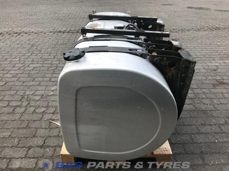 Volvo - Réservoir de carburant pour Camion: photos 2 Volvo - Réservoir de carburant pour Camion: photos 2