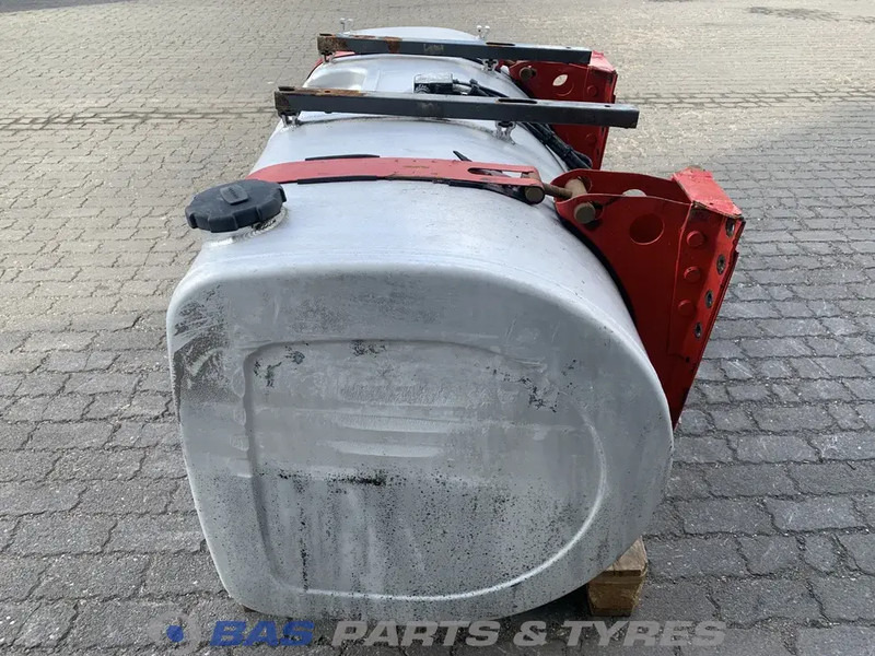 Volvo - Réservoir de carburant pour Camion: photos 2 Volvo - Réservoir de carburant pour Camion: photos 2