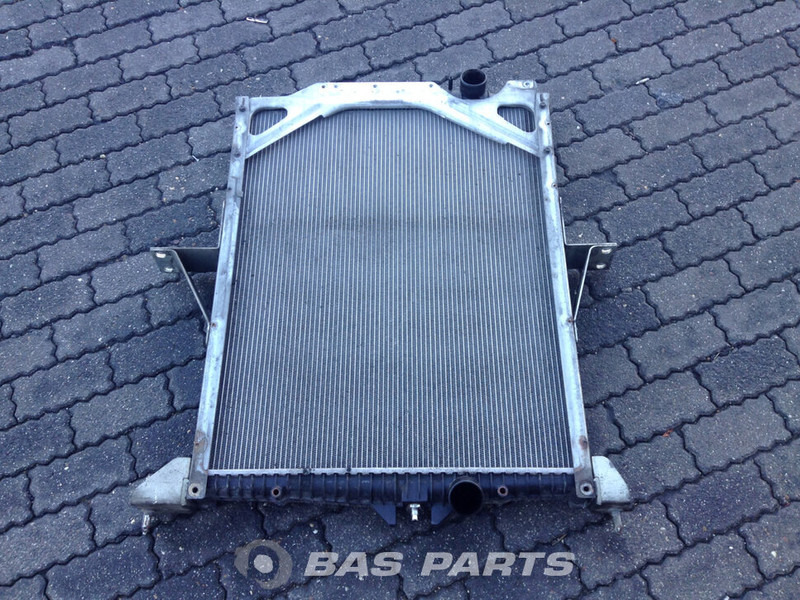 Volvo Radiator Volvo 20460178 - Radiateur pour Camion: photos 1 Volvo Radiator Volvo 20460178 - Radiateur pour Camion: photos 1