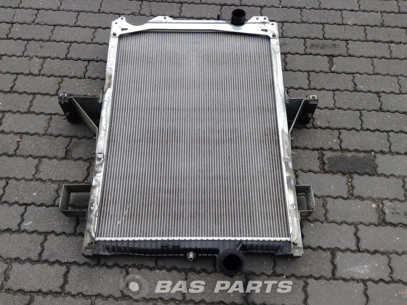 Volvo Radiator Volvo 21649619 - Radiateur pour Camion: photos 1 Volvo Radiator Volvo 21649619 - Radiateur pour Camion: photos 1
