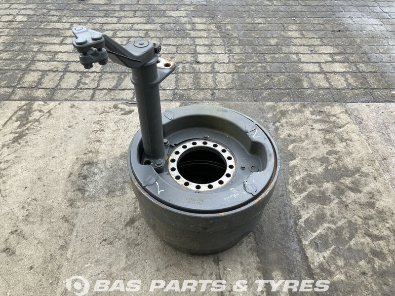 Volvo Trommelremmen set Volvo 3092465 - Disques de frein pour Camion: photos 1 Volvo Trommelremmen set Volvo 3092465 - Disques de frein pour Camion: photos 1