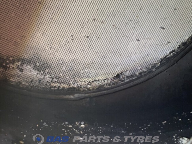Volvo Uitlaatdemper Volvo 20579347 - Catalyseur pour Camion: photos 5 Volvo Uitlaatdemper Volvo 20579347 - Catalyseur pour Camion: photos 5