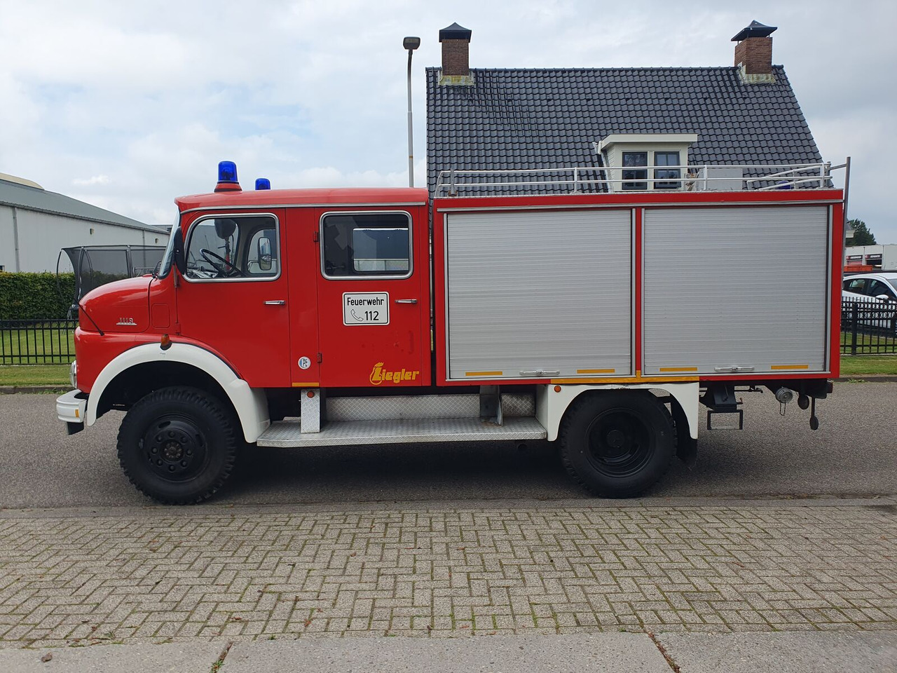 Mercedes-Benz Mercedes LAF 1113 B 4WD | 6-cilinder Turbo (Overland Camper) brandweerwagen - Camion de pompier: photos 4 Mercedes-Benz Mercedes LAF 1113 B 4WD | 6-cilinder Turbo (Overland Camper) brandweerwagen - Camion de pompier: photos 4