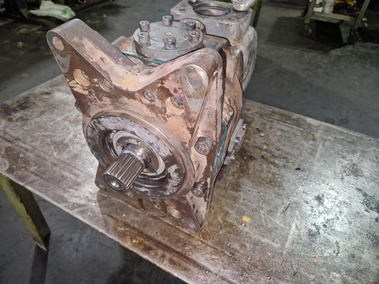 LMV165 – LIEBHERR R964B - Pompe hydraulique pour Engins de chantier: photos 2 LMV165 – LIEBHERR R964B - Pompe hydraulique pour Engins de chantier: photos 2
