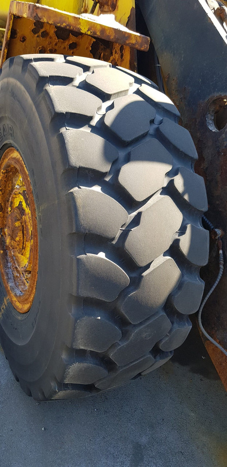 Chargeuse sur pneus VOLVO L90D S/N 33264: photos 6