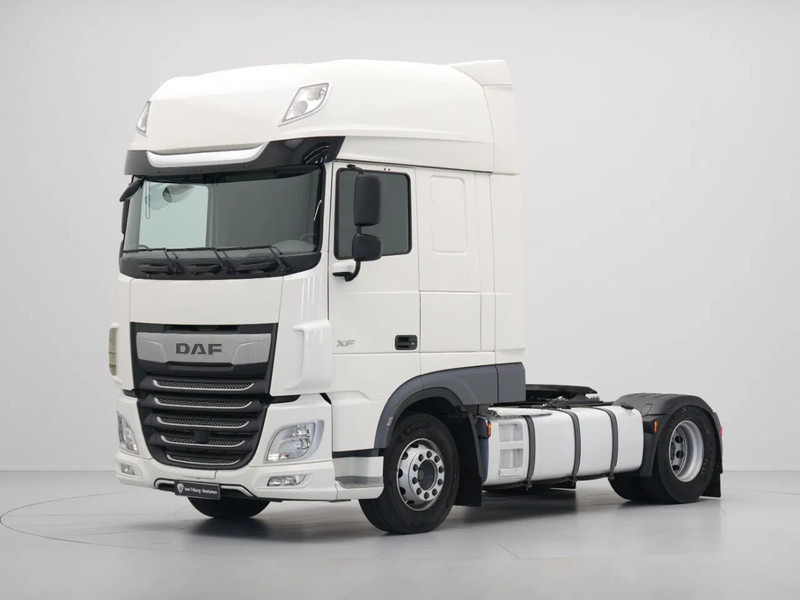 DAF XF 480 FT Super Space Cab, 2x Tanks - Tracteur routier: photos 2 DAF XF 480 FT Super Space Cab, 2x Tanks - Tracteur routier: photos 2