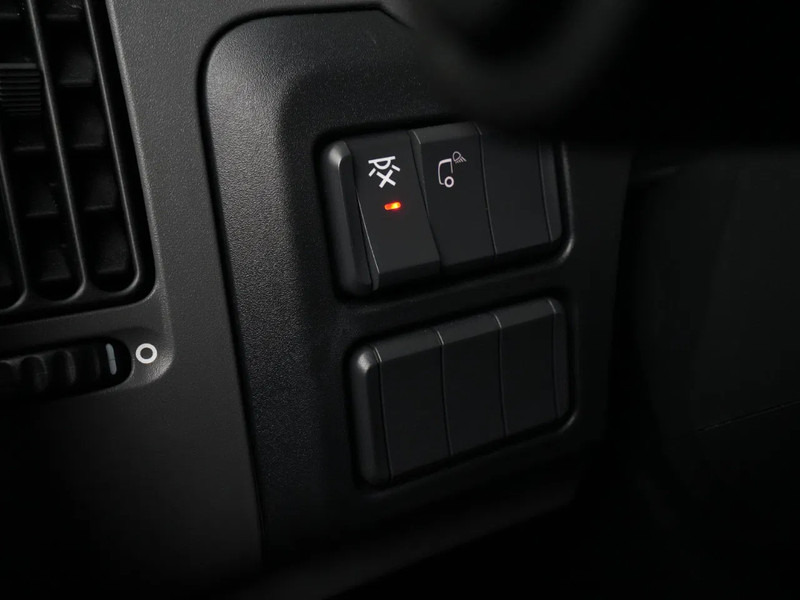 Tracteur routier DAF XF 480 FT Super Space Cab, 2x Tanks, PTO Prep: photos 15 Tracteur routier DAF XF 480 FT Super Space Cab, 2x Tanks, PTO Prep: photos 15