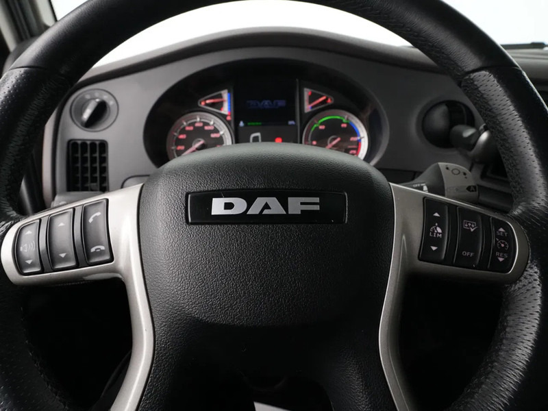 Tracteur routier DAF XF 480 FT Super Space Cab, 2x Tanks, PTO Prep: photos 16 Tracteur routier DAF XF 480 FT Super Space Cab, 2x Tanks, PTO Prep: photos 16