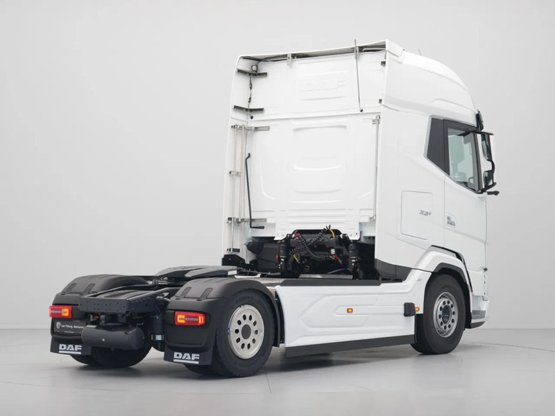 DAF XG+ 530 FT EXCLUSIVE AUDIO - INTARDER FULL AIR SUSPENSION - Tracteur routier: photos 5 DAF XG+ 530 FT EXCLUSIVE AUDIO - INTARDER FULL AIR SUSPENSION - Tracteur routier: photos 5