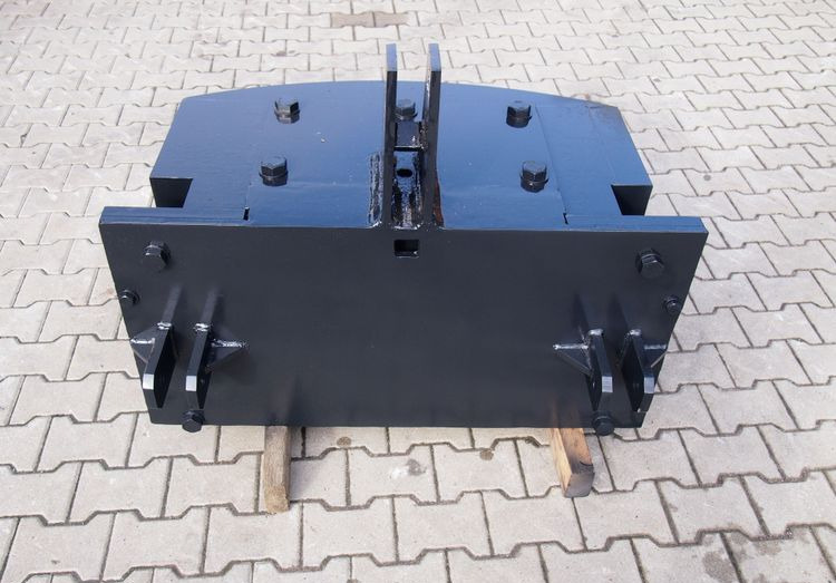 Balast obciążnik do John Deere, Deutz, Fendt, Massey Ferguson, New Holland - Contrepoids: photos 3 Balast obciążnik do John Deere, Deutz, Fendt, Massey Ferguson, New Holland - Contrepoids: photos 3