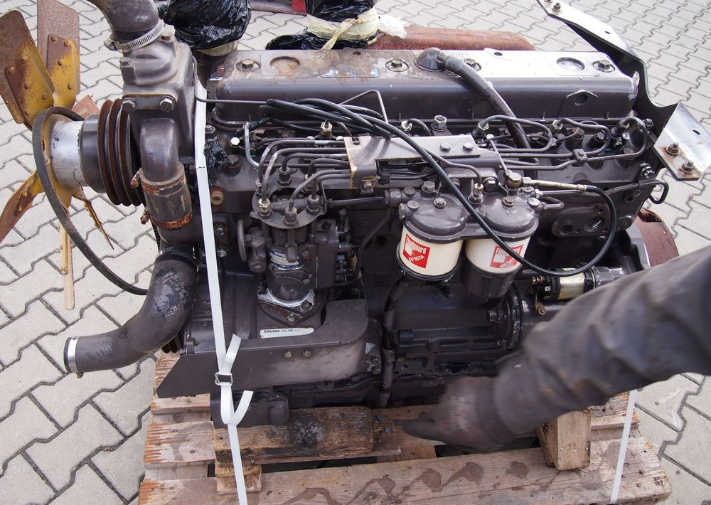 Części do Ciągnika Massey Ferguson MF 3000 Silnik 6 cylindrowy Perkins A6.354
Ciśnienie oleju na wolnych obrotach 4bary - Moteur pour Machine agricole: photos 2 Części do Ciągnika Massey Ferguson MF 3000 Silnik 6 cylindrowy Perkins A6.354
Ciśnienie oleju na wolnych obrotach 4bary - Moteur pour Machine agricole: photos 2