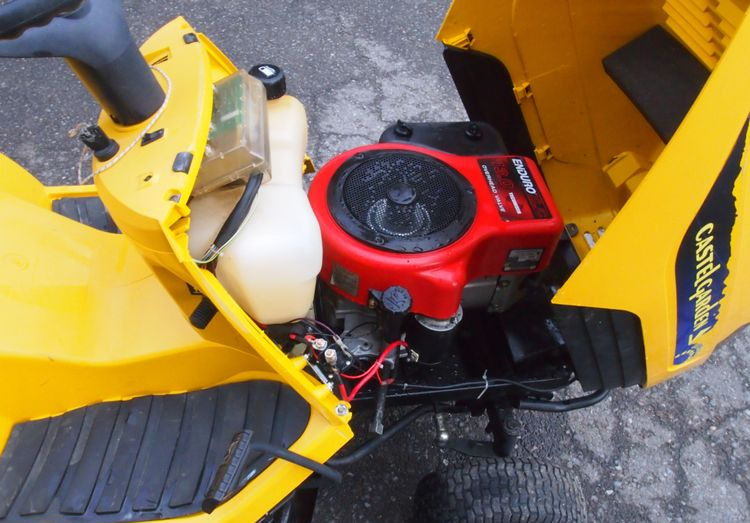 Motofaucheuse Kosiarka traktorek Castel Garden 13/92 2007 Kosiarka Castel Garden 13/92: photos 7 Motofaucheuse Kosiarka traktorek Castel Garden 13/92 2007 Kosiarka Castel Garden 13/92: photos 7