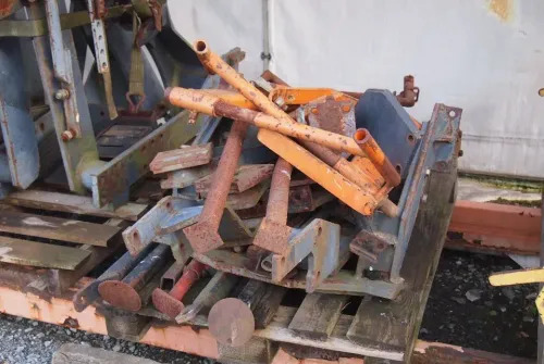 Ładowacz czołowy Tur do ciągnika MF NW JD CLAAS RENAULT - Chargeur frontal pour tracteur: photos 5 Ładowacz czołowy Tur do ciągnika MF NW JD CLAAS RENAULT - Chargeur frontal pour tracteur: photos 5