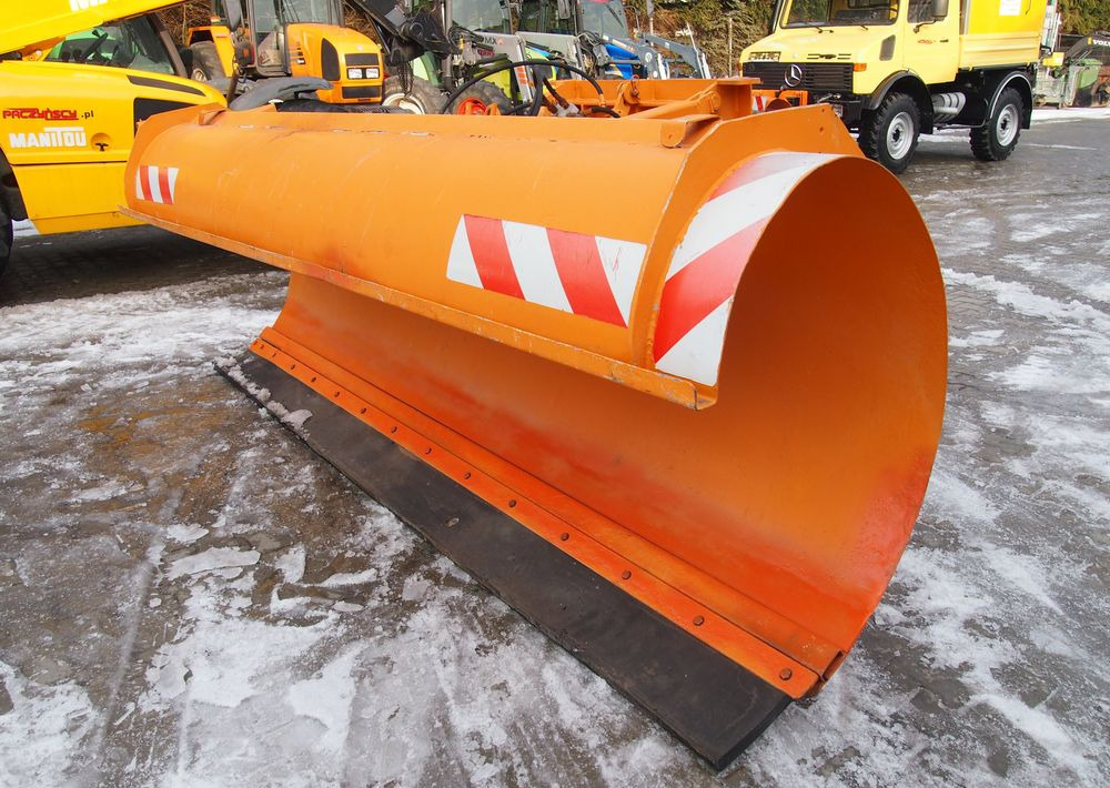 Pług do śniegu nn 2005 Skosowany obustronnie hydraulicznie - Lame à neige: photos 4 Pług do śniegu nn 2005 Skosowany obustronnie hydraulicznie - Lame à neige: photos 4