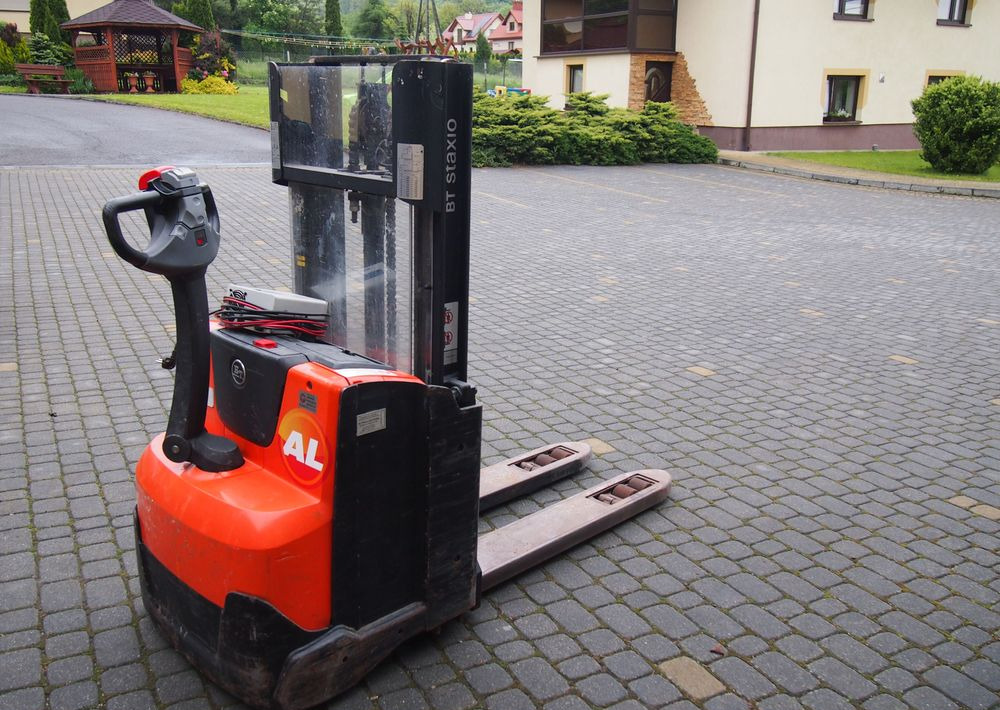 Wózek elektryczny Toyota 2013 - Chariot élévateur électrique: photos 2 Wózek elektryczny Toyota 2013 - Chariot élévateur électrique: photos 2