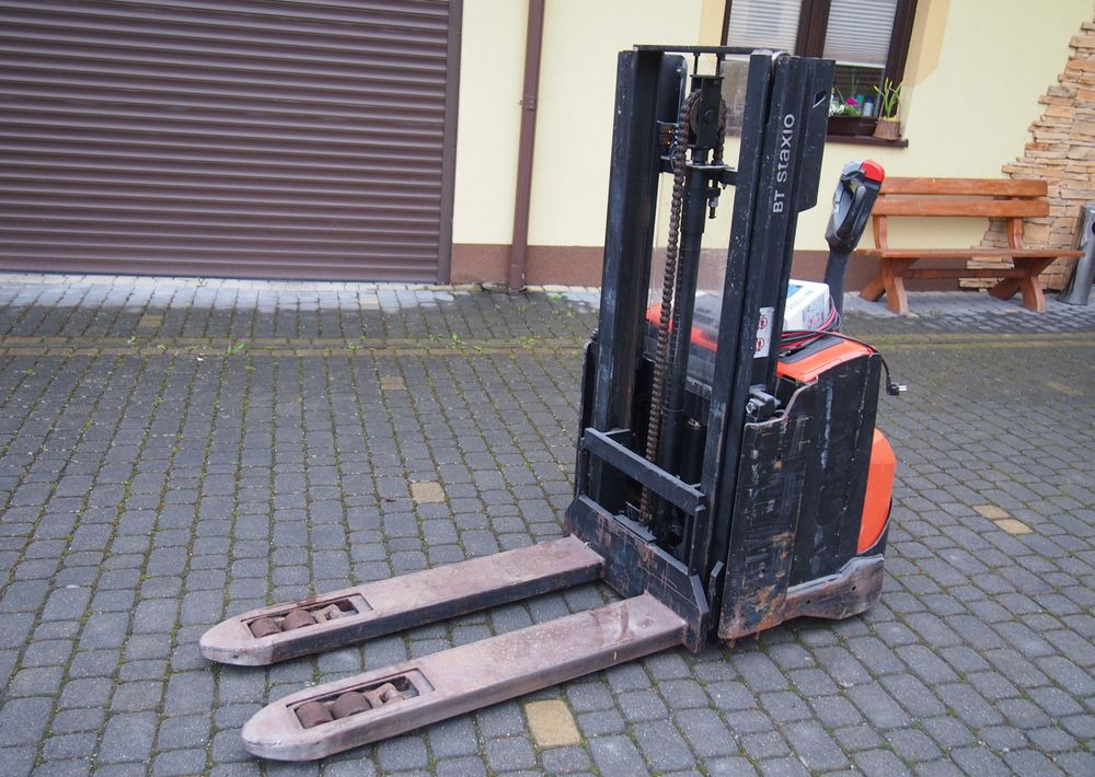 Wózek elektryczny Toyota 2013 - Chariot élévateur électrique: photos 4 Wózek elektryczny Toyota 2013 - Chariot élévateur électrique: photos 4