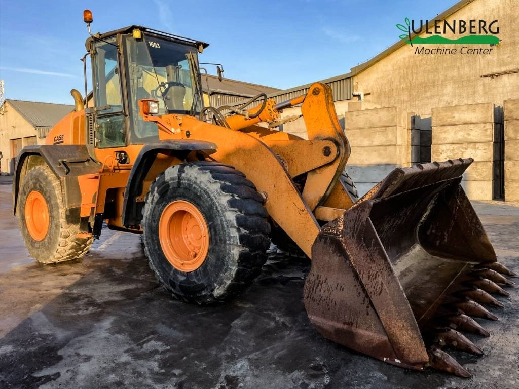 Case 721 E - Chargeuse sur pneus: photos 3 Case 721 E - Chargeuse sur pneus: photos 3