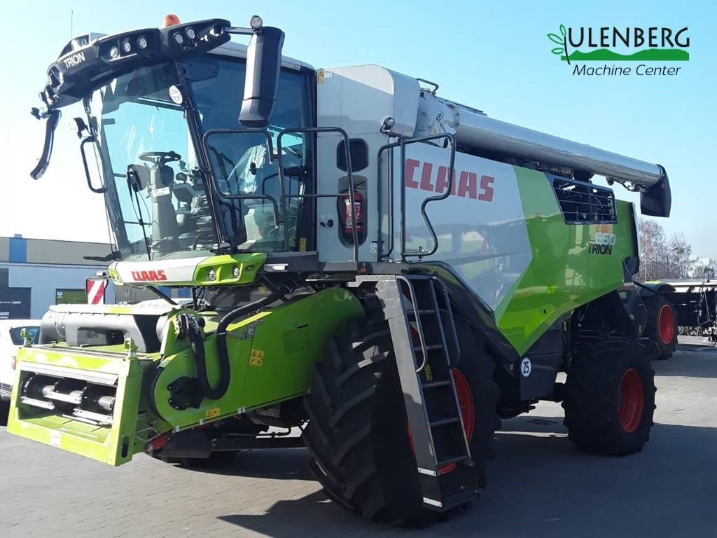 Claas Trion 660 - Moissonneuse-batteuse: photos 4 Claas Trion 660 - Moissonneuse-batteuse: photos 4