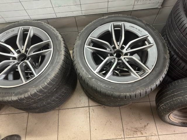 Pirelli P ZERO Winter 255/45/19 - Pneu pour Camion: photos 3 Pirelli P ZERO Winter 255/45/19 - Pneu pour Camion: photos 3