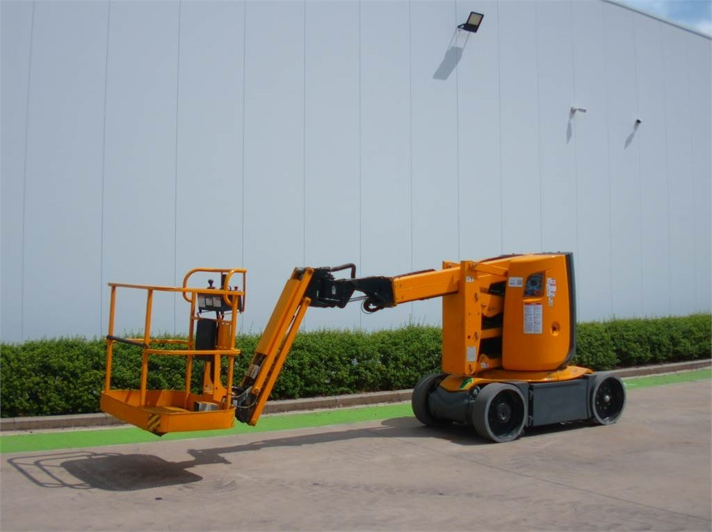 Haulotte HA12CJ+ - Nacelle articulée: photos 2 Haulotte HA12CJ+ - Nacelle articulée: photos 2