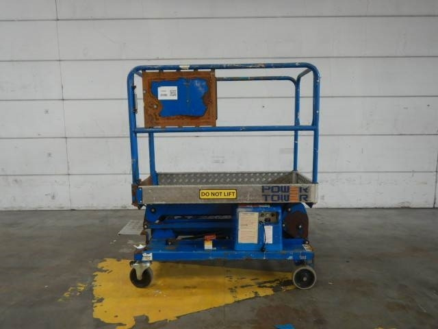 JLG Power Tower - Nacelle à mât vertical: photos 1 JLG Power Tower - Nacelle à mât vertical: photos 1