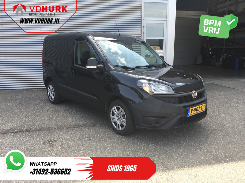 Fiat Dobló Cargo 1.6 MJ 105 pk MARGE BPM VRIJ! Lage KM/ EUR6/ NL Auto/ 3Pers./ DAB/ Cruise/ Trekhaak/ Airco - Fourgonnette: photos 1 Fiat Dobló Cargo 1.6 MJ 105 pk MARGE BPM VRIJ! Lage KM/ EUR6/ NL Auto/ 3Pers./ DAB/ Cruise/ Trekhaak/ Airco - Fourgonnette: photos 1