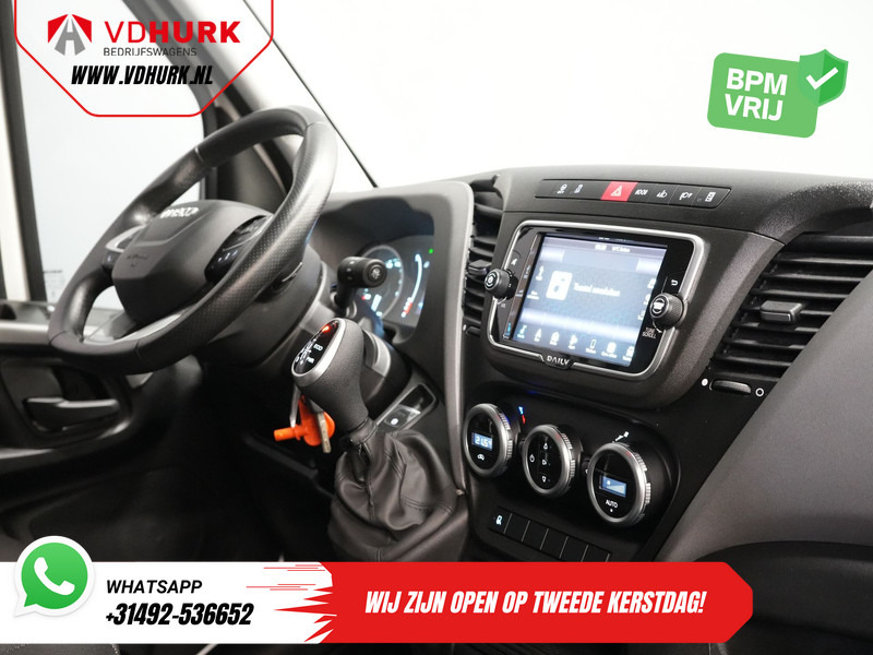 Iveco Daily 35S18HV 3.0 Aut. ZF BPM VRIJ! Bakwagen Laadklep/ Zijdeur/ LED/ Spoiler/ 3.5T trekverm./ Gev.Stoel/ Adapt.Cruise/ Navi/ Carplay/ - Fourgon grand volume: photos 3 Iveco Daily 35S18HV 3.0 Aut. ZF BPM VRIJ! Bakwagen Laadklep/ Zijdeur/ LED/ Spoiler/ 3.5T trekverm./ Gev.Stoel/ Adapt.Cruise/ Navi/ Carplay/ - Fourgon grand volume: photos 3