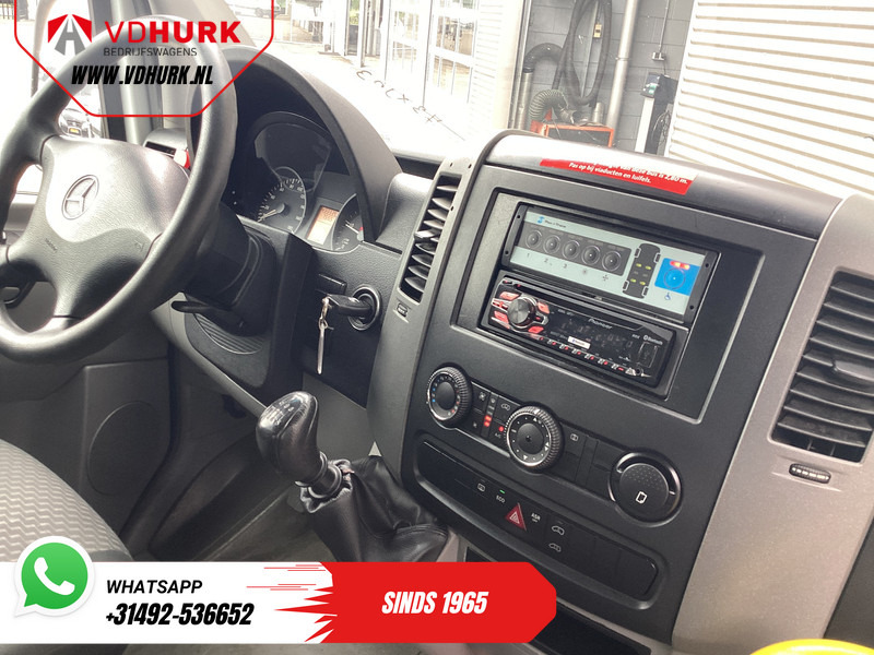 Mercedes-Benz Sprinter 313 2.2 CDI L2H2 €9.922 Incl. BTW BPM VRIJ! EXPORT ONLY Combi/ 9 Persoons/ Kombi/ 9P/ Airco/ Rolstoellift - Minibus, Transport de personnes: photos 3 Mercedes-Benz Sprinter 313 2.2 CDI L2H2 €9.922 Incl. BTW BPM VRIJ! EXPORT ONLY Combi/ 9 Persoons/ Kombi/ 9P/ Airco/ Rolstoellift - Minibus, Transport de personnes: photos 3