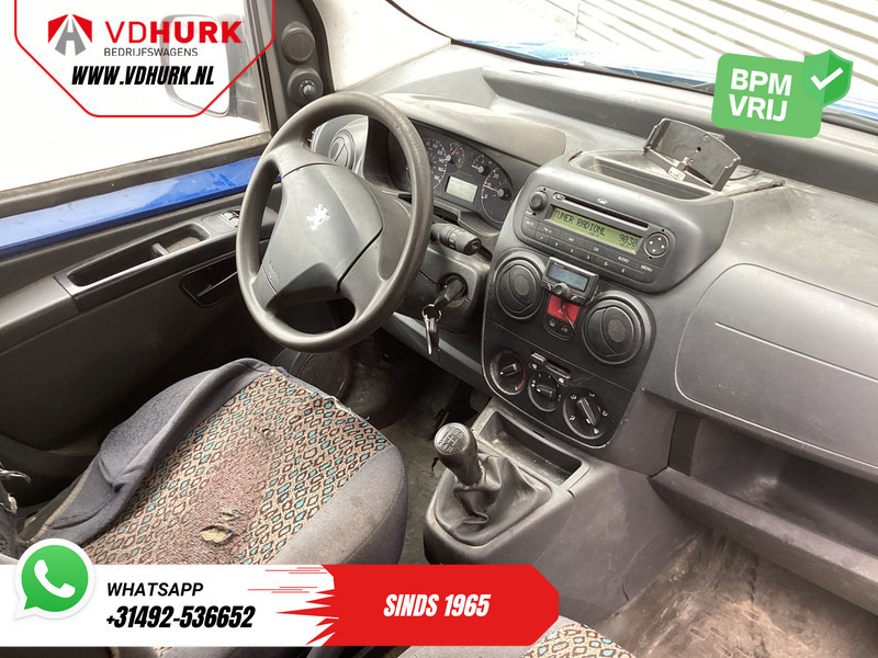 Peugeot Bipper 1.4 HDi EXPORT ONLY NL Auto/ Carkit/ Betimmerd/ Radio/ Trekhaak - Fourgonnette: photos 3 Peugeot Bipper 1.4 HDi EXPORT ONLY NL Auto/ Carkit/ Betimmerd/ Radio/ Trekhaak - Fourgonnette: photos 3