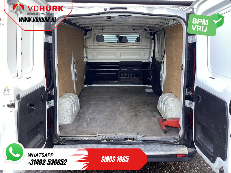 Renault Trafic 1.6 dCi 120 pk L2 BPM VRIJ! NL Auto/ 3 Pers./ Imperiaal/ Navi/ Airco/ Cruise/ PDC/ Trekhaak - Fourgonnette: photos 4 Renault Trafic 1.6 dCi 120 pk L2 BPM VRIJ! NL Auto/ 3 Pers./ Imperiaal/ Navi/ Airco/ Cruise/ PDC/ Trekhaak - Fourgonnette: photos 4