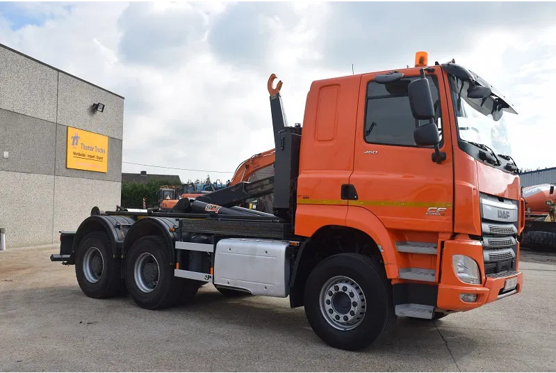 DAF CF 460 - Camion ampliroll: photos 4 DAF CF 460 - Camion ampliroll: photos 4