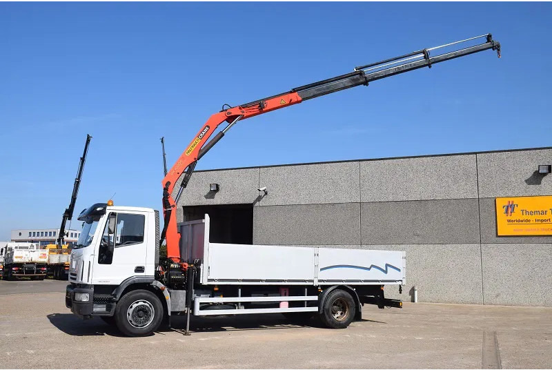 Iveco EuroCargo 180 E24 PK 10000 - Camion grue: photos 2 Iveco EuroCargo 180 E24 PK 10000 - Camion grue: photos 2