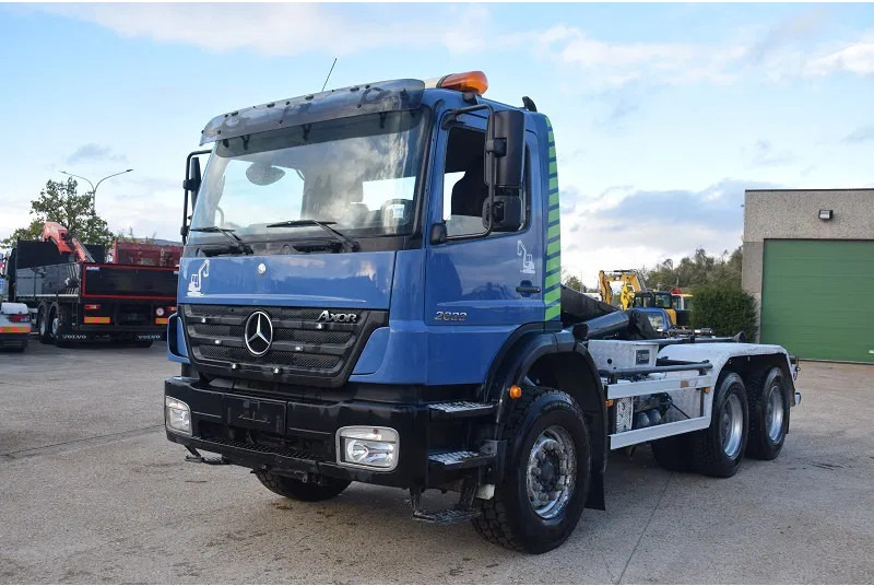 Mercedes-Benz Axor 2633 - Camion ampliroll: photos 2 Mercedes-Benz Axor 2633 - Camion ampliroll: photos 2