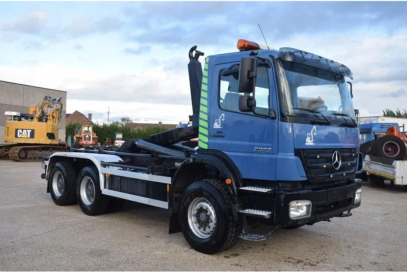 Mercedes-Benz Axor 2633 - Camion ampliroll: photos 4 Mercedes-Benz Axor 2633 - Camion ampliroll: photos 4