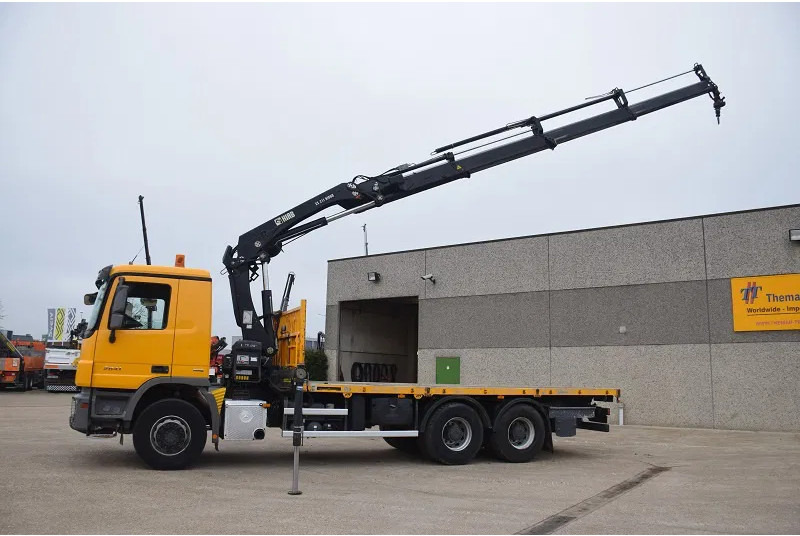 Mercedes-Benz - Camion plateau, Camion grue: photos 3 Mercedes-Benz - Camion plateau, Camion grue: photos 3