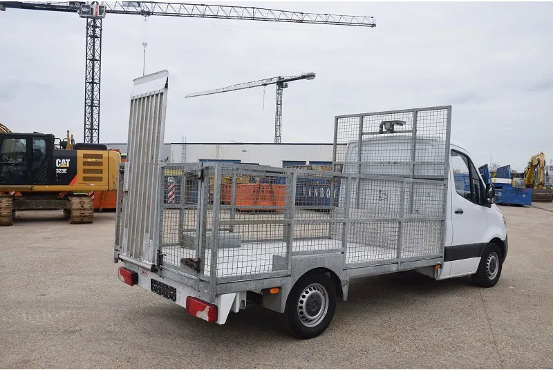 Mercedes-Benz Sprinter 316 - Utilitaire plateau: photos 5 Mercedes-Benz Sprinter 316 - Utilitaire plateau: photos 5