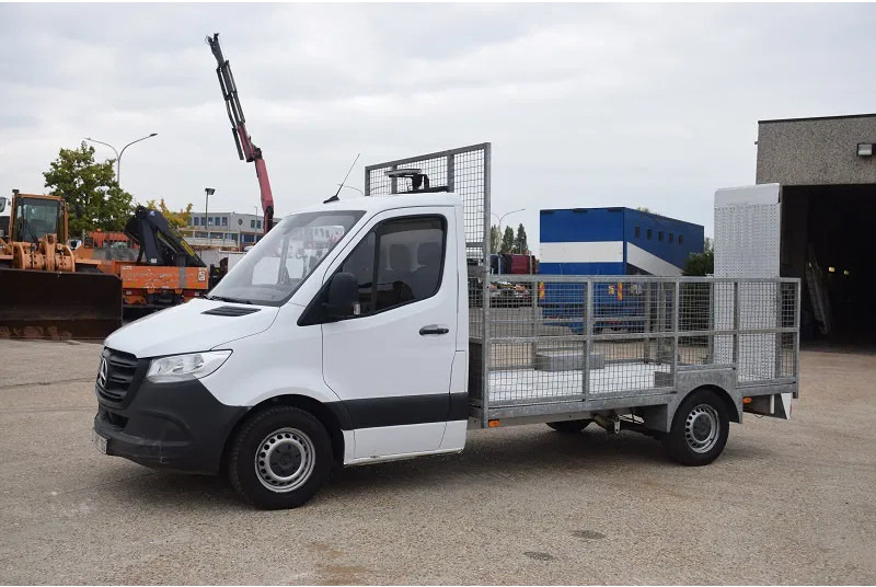 Mercedes-Benz Sprinter 316 - Utilitaire plateau: photos 3 Mercedes-Benz Sprinter 316 - Utilitaire plateau: photos 3