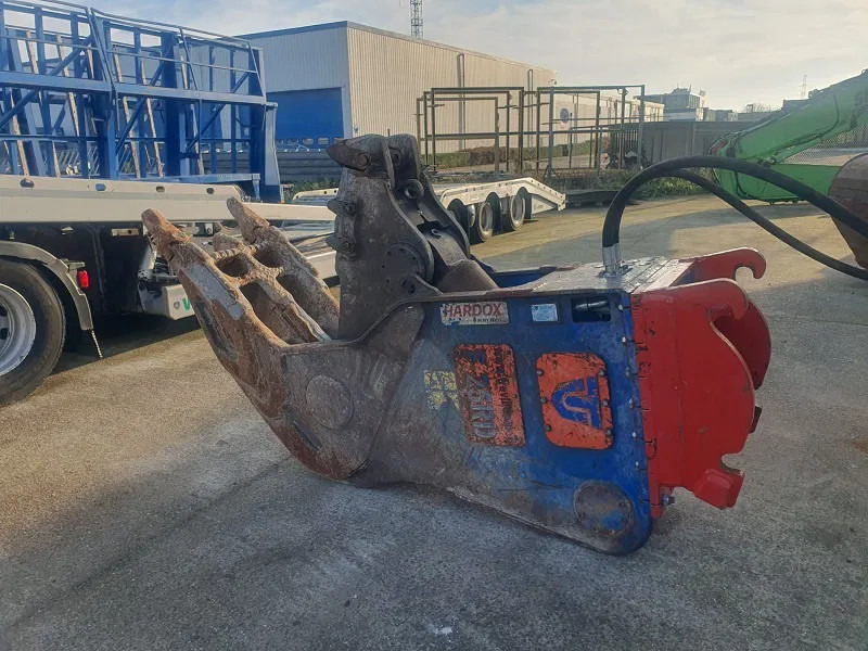 Trevibenne F25 RD DEMOLITION - Cisaille de démolition pour Engins de chantier: photos 1 Trevibenne F25 RD DEMOLITION - Cisaille de démolition pour Engins de chantier: photos 1