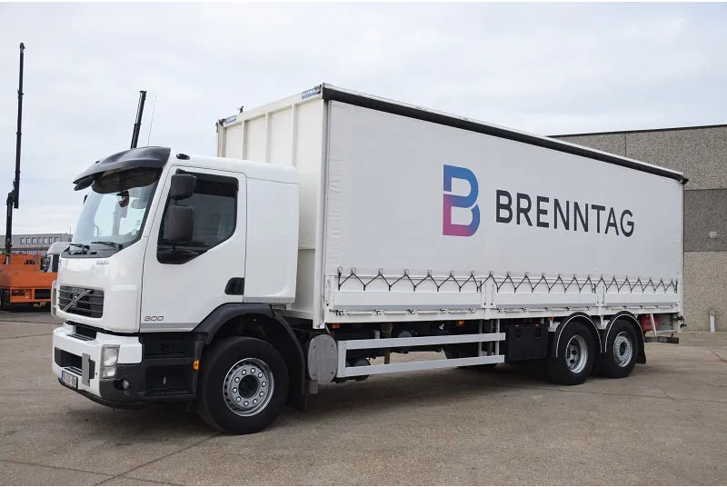 Volvo FE 300 - Camion fourgon: photos 3 Volvo FE 300 - Camion fourgon: photos 3