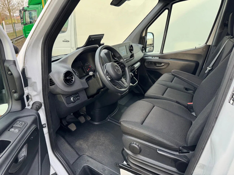 Mercedes-Benz Sprinter 315 L3H2*360°Camera*parktronic*cruise control*zetelverwarming* - Fourgon utilitaire: photos 3 Mercedes-Benz Sprinter 315 L3H2*360°Camera*parktronic*cruise control*zetelverwarming* - Fourgon utilitaire: photos 3