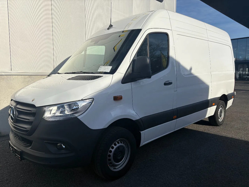 Mercedes-Benz Sprinter 315 L3H2*360°Camera*parktronic*cruise control*zetelverwarming* - Fourgon utilitaire: photos 1 Mercedes-Benz Sprinter 315 L3H2*360°Camera*parktronic*cruise control*zetelverwarming* - Fourgon utilitaire: photos 1