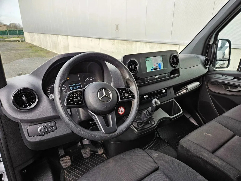 Mercedes-Benz Sprinter 317 L2H2*360°Camera*Airco*Navigatie*Zetelverwarming - Fourgon utilitaire: photos 4 Mercedes-Benz Sprinter 317 L2H2*360°Camera*Airco*Navigatie*Zetelverwarming - Fourgon utilitaire: photos 4