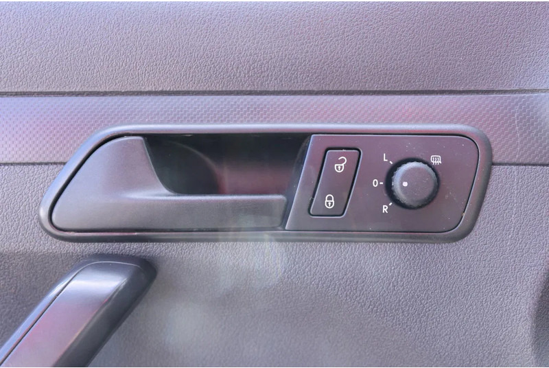 Volkswagen Caddy PARKSENSOREN-SCHUIFDEUR-RADIO USB-TREKHAAK - Fourgonnette: photos 5 Volkswagen Caddy PARKSENSOREN-SCHUIFDEUR-RADIO USB-TREKHAAK - Fourgonnette: photos 5