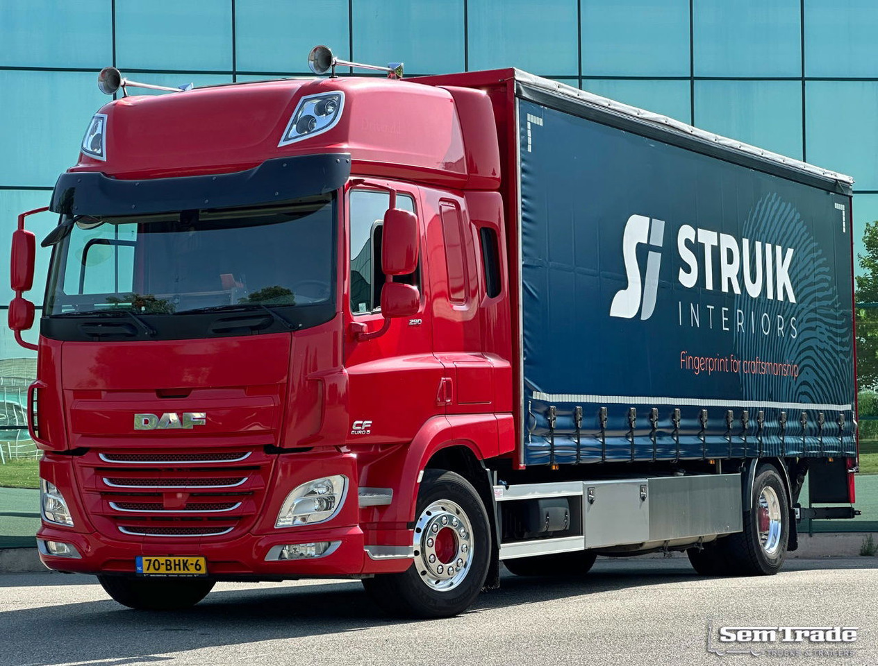 DAF CF 290 FA Space CAB Hardhouten Vloer 2500 KG Klep Nieuw Staat - Camion fourgon: photos 1 DAF CF 290 FA Space CAB Hardhouten Vloer 2500 KG Klep Nieuw Staat - Camion fourgon: photos 1