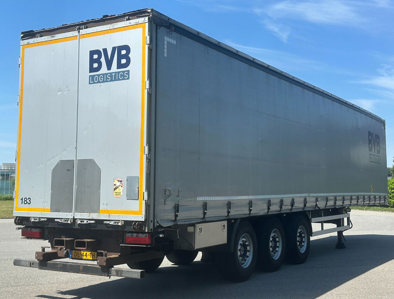 Kögel SN24 Edscha SAF Axles Disc Brakes Lift Axle TOP Condition NL Trailer - Semi-remorque rideaux coulissants: photos 5 Kögel SN24 Edscha SAF Axles Disc Brakes Lift Axle TOP Condition NL Trailer - Semi-remorque rideaux coulissants: photos 5
