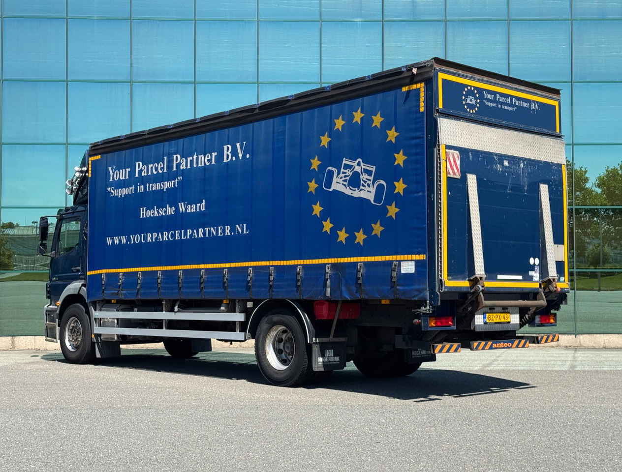 Mercedes-Benz Axor 1824 Euro 5 694.000 KM Curtain Side Door Tail Lift NEW Tacho TOP Condition NL Truck - Camion à rideaux coulissants: photos 3 Mercedes-Benz Axor 1824 Euro 5 694.000 KM Curtain Side Door Tail Lift NEW Tacho TOP Condition NL Truck - Camion à rideaux coulissants: photos 3