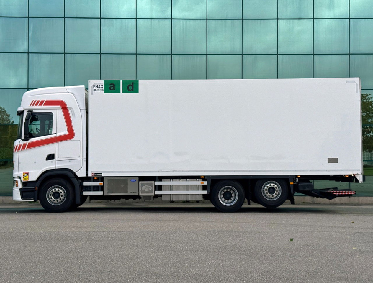 Scania S500 6X2 Retarder 815 x 250 x 275 CM Inside TOP Condition Holland Truck - Camion frigorifique: photos 2 Scania S500 6X2 Retarder 815 x 250 x 275 CM Inside TOP Condition Holland Truck - Camion frigorifique: photos 2