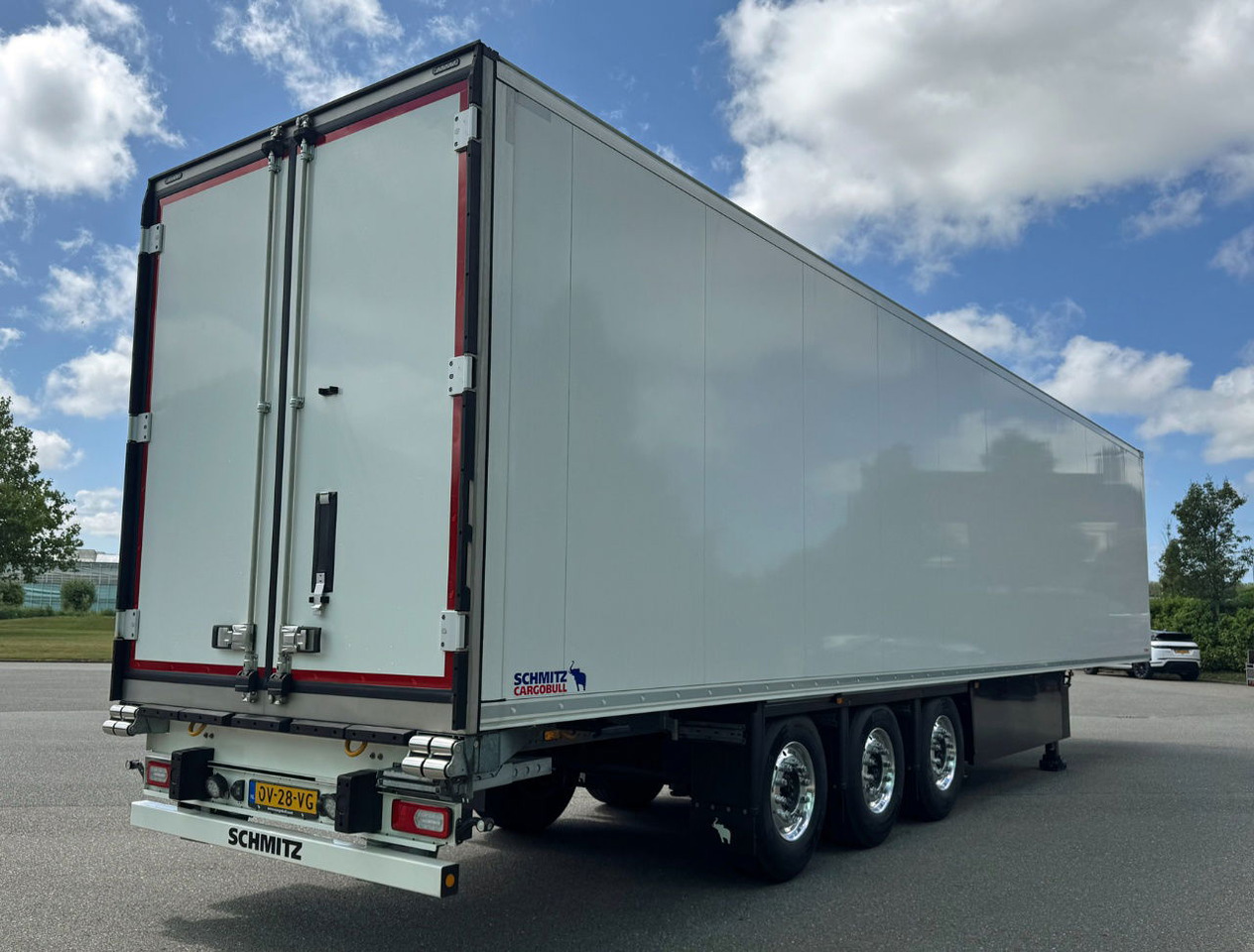 Schmitz Cargobull SCBS3B Thermo King Avancer A-400 270 High NEW AND Unused 2x Lift Axles Flower Wide - Semi-remorque frigorifique: photos 5 Schmitz Cargobull SCBS3B Thermo King Avancer A-400 270 High NEW AND Unused 2x Lift Axles Flower Wide - Semi-remorque frigorifique: photos 5